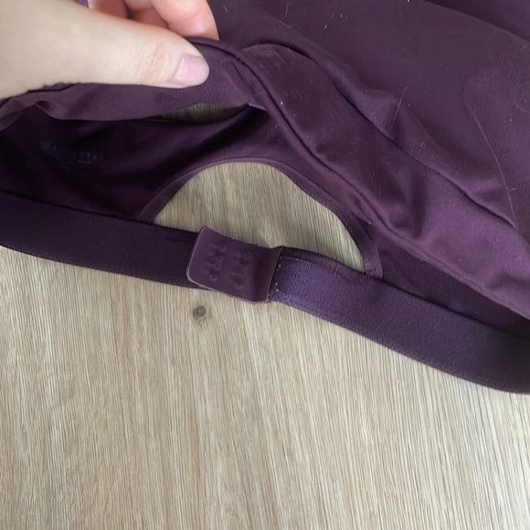 Athleta Sports Bra - Picture 3 of 5